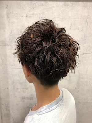 ブロッサム　東武練馬「髪質改善/脱白髪染め/ハイライト」