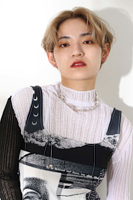 カラー/カット/トリートメント/