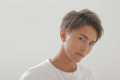 カラー/カット/トリートメント/