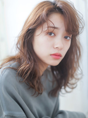 シースルーバング×くびれセミディ