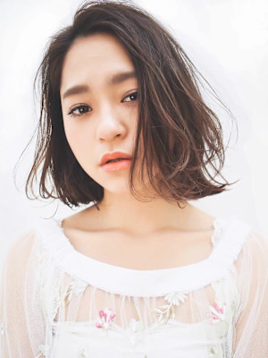 くびれセミディ×モードグレージュ