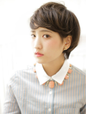 ワンレンくびれセミディ×オン眉バング