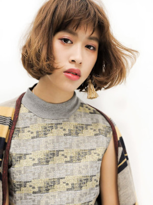 エッジショートボブ×ワンカールミディ