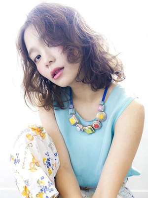 カジュアルモード×くびれセミディ