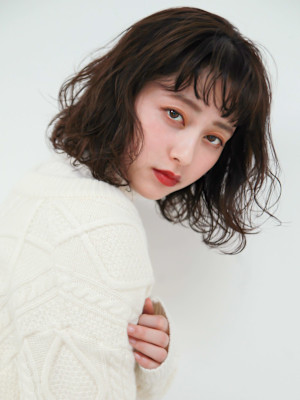 くびれセミディ×モードカジュアル