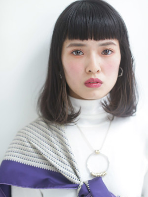 切りっぱなしゆるボブ×厚めバング