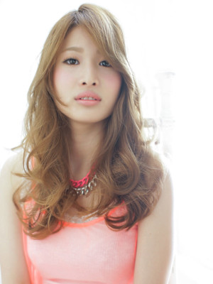 くびれセミディ×外国人風ミルクティベージュ