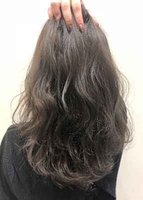 今季流行色☆ダークグレージュ