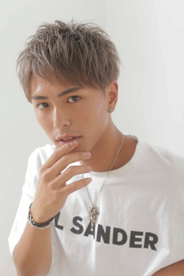 カラー/カット/トリートメント/