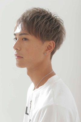 カラー/カット/トリートメント/