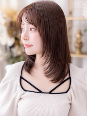 バタフライレイヤーカットミディアムウルフ　ココアブラウン