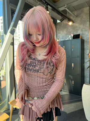 ルーツカラー　デザインカラー　ケアブリーチカラー　姫レイヤー