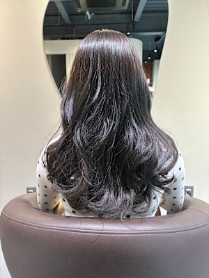 潤艶＋透明感 URUGAMIトリートメント　髪質改善