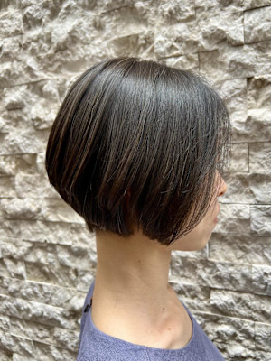  美フォルム【大人前下がりボブ】