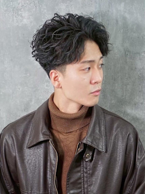 ニュアンスパーマ　フェザーパーマ　【理容室】