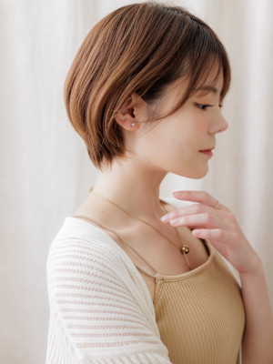 ミルクティーブラウンひし形ショートAラインボブ30代40代