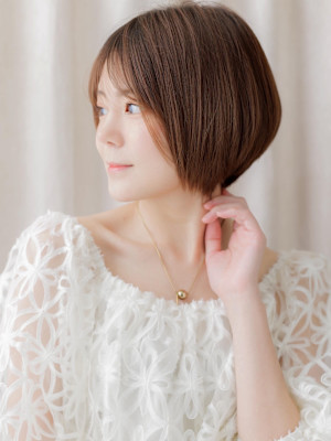 透明感似合わせカットひし形小顔丸みショートボブ30代40代