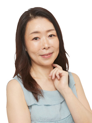 50代に人気◎明るい印象に！大人の軽やかロングヘア