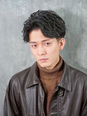 ニュアンスパーマ/フェザーパーマ〈理容室〉