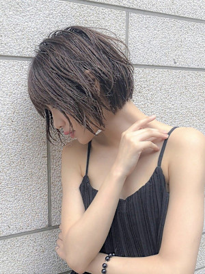 大人可愛いショートボブ/絶壁解消/前髪あり/ひし形ショート