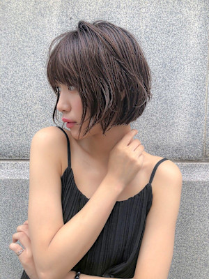 大人可愛いショートボブ/絶壁解消/前髪あり/ひし形ショート