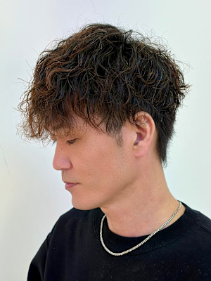 シャドウパーマ