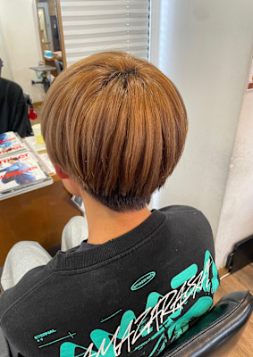 〈木賀　絵莉子〉メンズ×ブリーチオンベージュカラー