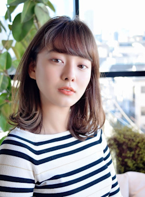 大人可愛い耳掛けミディロブ