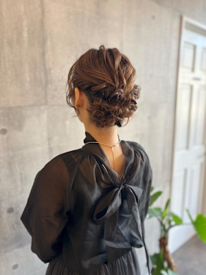 お呼ばれヘアセット《 ARCH Mayu 》