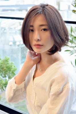 小顔ひし形ボブ