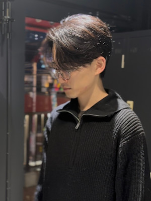 センターパート×ニュアンスパーマ×フェザーパーマ×men's