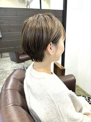 ショートヘア