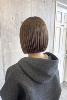 ぱつっとボブ×ベージュ《ARCH Mayu》