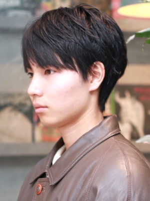 黒髪ショート マッシュ 爽やか 20代 似合わせカット