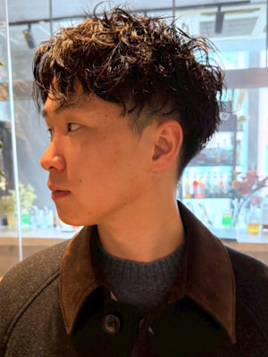 ツイストスパイラルパーマ メンズショート ツーブロック