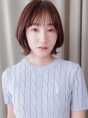 ダークグレー大人美人ウェットヘア外ハネボブウルフ30代40代