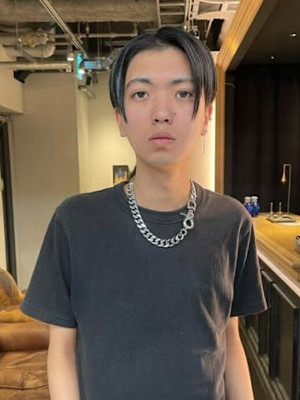 メンズショート ストレートセンターパート ラフショート