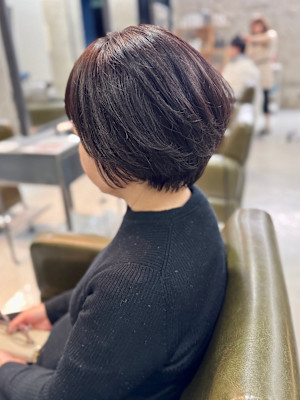 ショートボブ