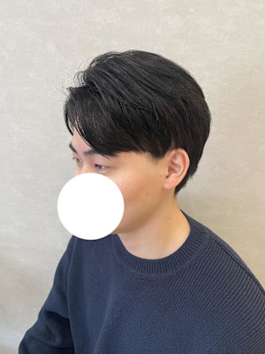 センターパート×根元ピンパーマ