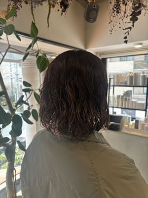 くせ毛活かしたカット/パーマ/ムース仕上げ