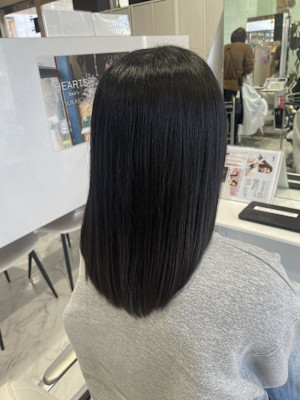 ストレートヘア／艶髪