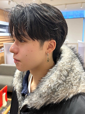 ニュアンスパーマ ツーブロック 韓国風 マッシュ 黒髪