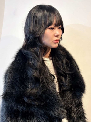 ブラックグロス × 韓国風ロングレイヤー