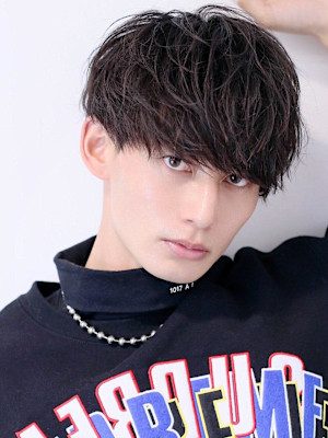 【ナチュラル無造作】サイドパートソフトツイストマッシュ