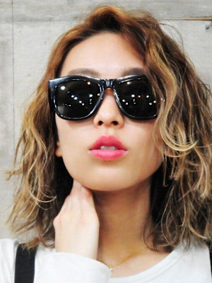 グラデカラー×ハイライト☆LAストリート風ミディアムヘア