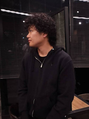 マッシュウルフハードパーマスタイル