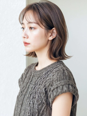 ひし形シルエット大人美人くびれカールロブp1　顔周りカット