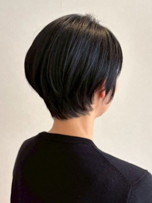 ショートヘア 白髪ぼかし 白髪染め 顔周りカット レイヤー