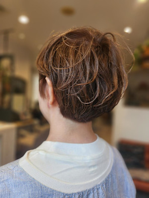 ショートボブ/ゆるカール