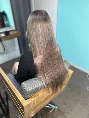 アッシュグレー